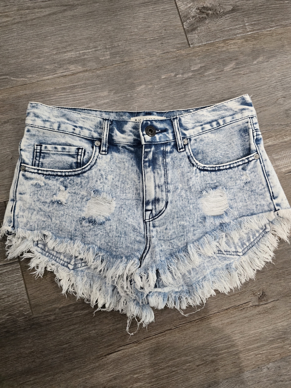 Bullhead Light Acid-Wash Distressed Denim Shorts